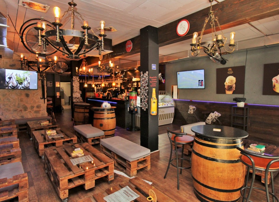 Revente - Commercial -
Villamartín