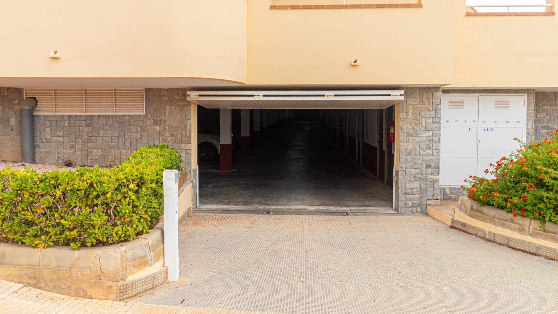 Revente - Débarras -
Orihuela Costa - Agua Marina