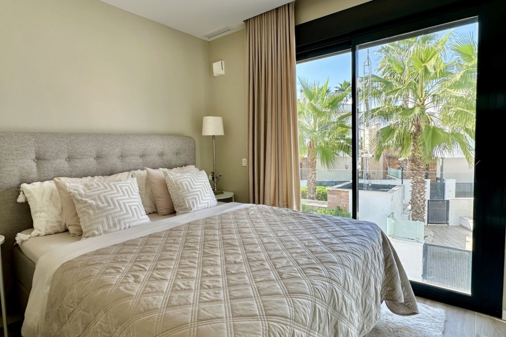 Revente - Detached Villa -
Orihuela Costa - Lomas de Cabo Roig