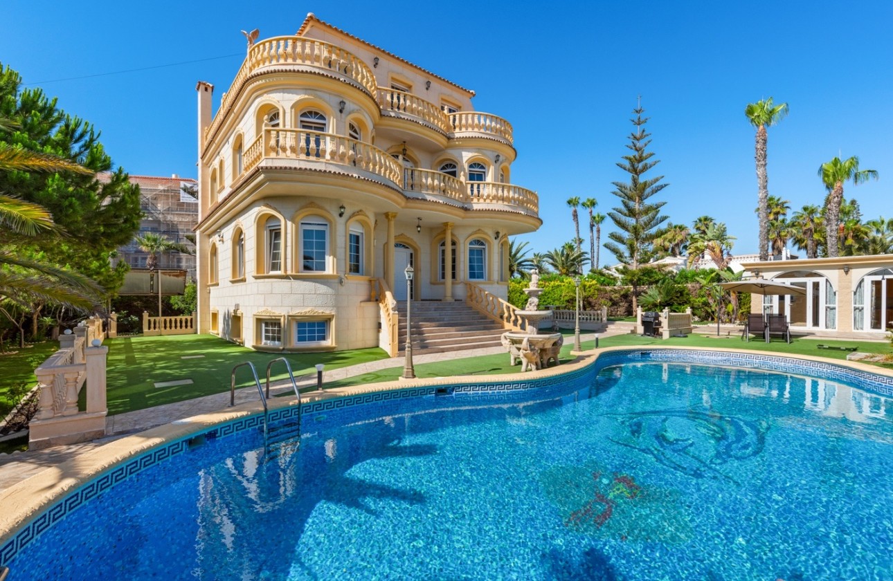 Revente - Detached Villa -
Orihuela Costa - Playa Flamenca