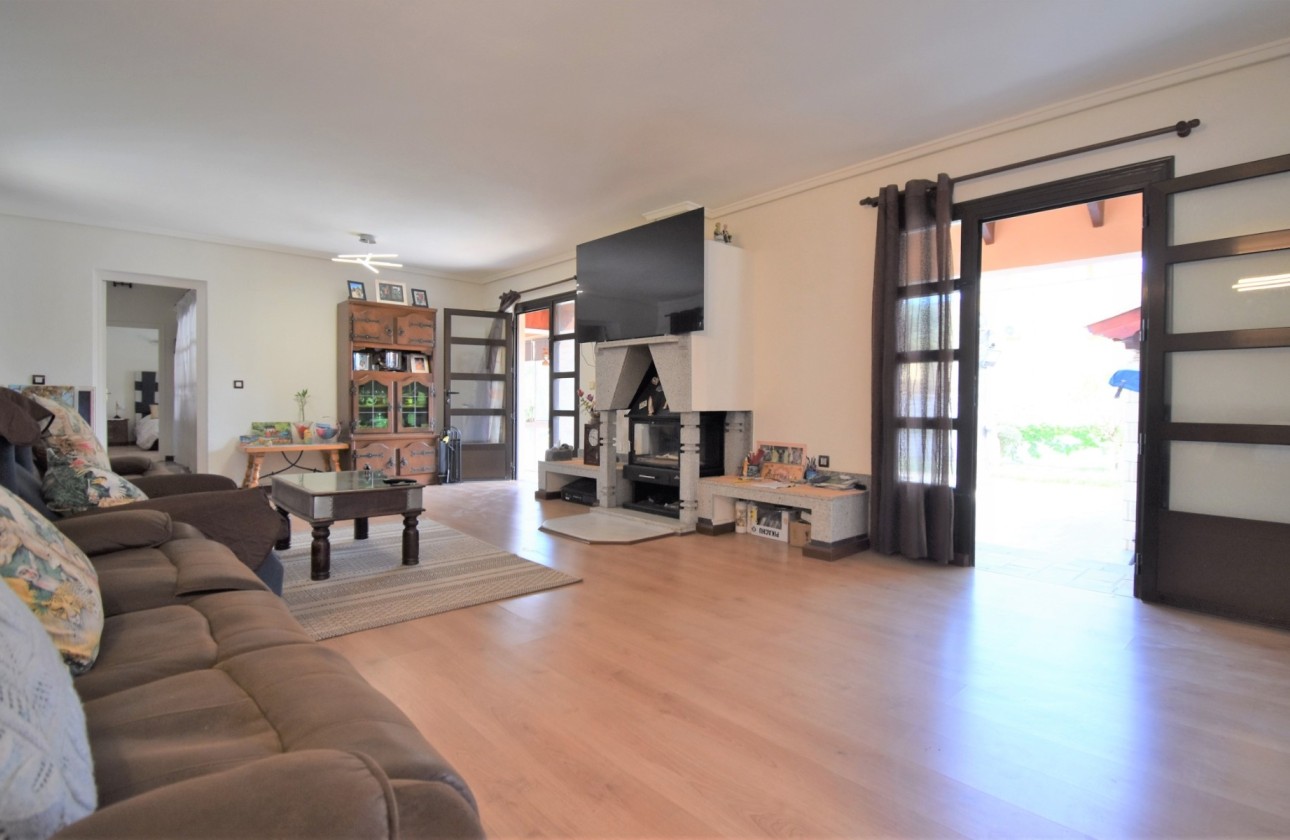 Revente - Detached Villa -
Orihuela Costa - Villamartin