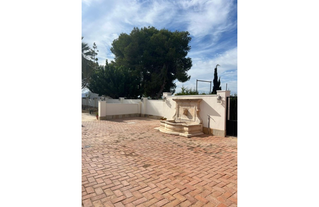 Revente - Finca / Propriété rurale -
Almoradí