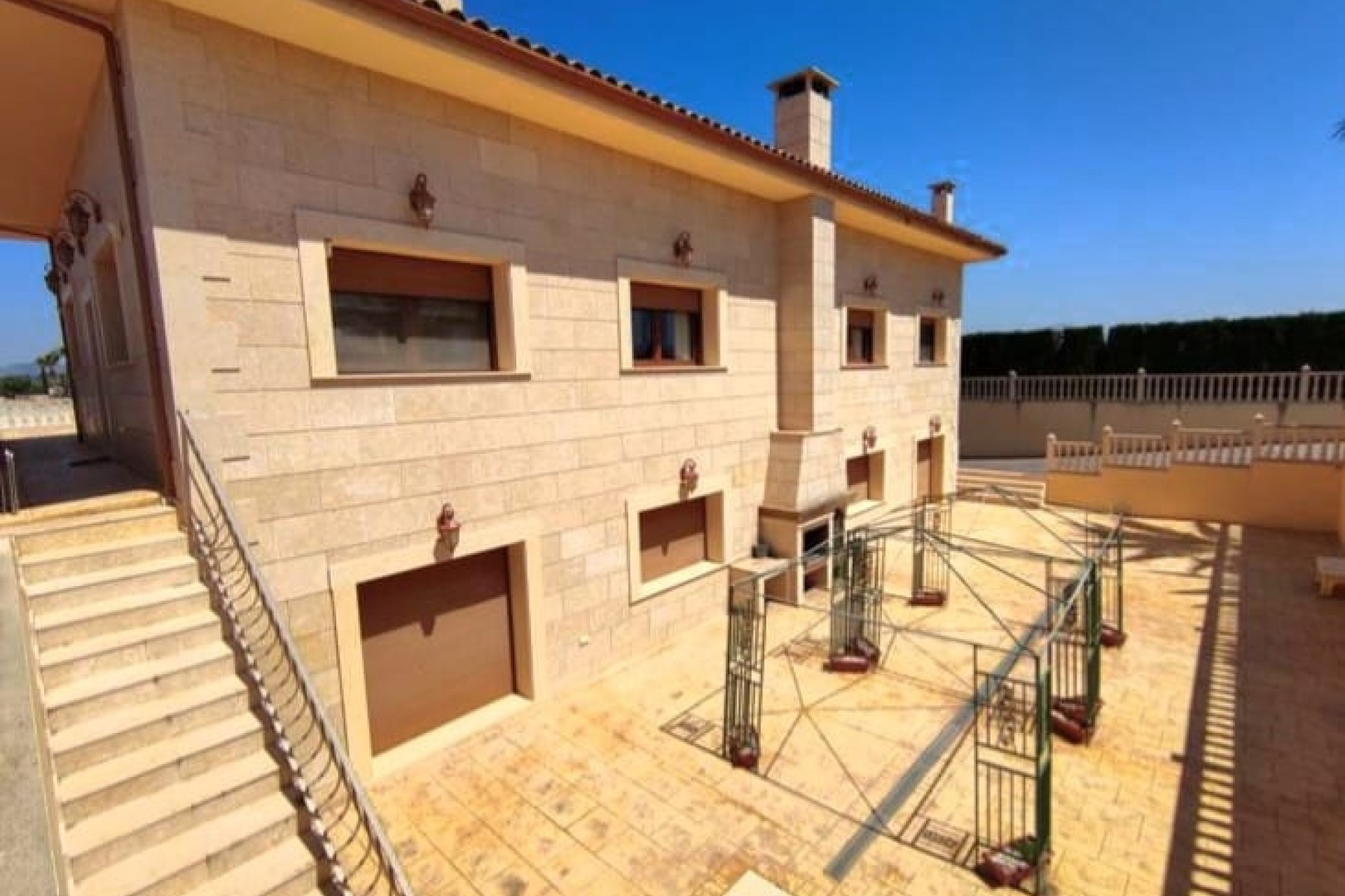 Revente - Finca / Propriété rurale -
Aspe