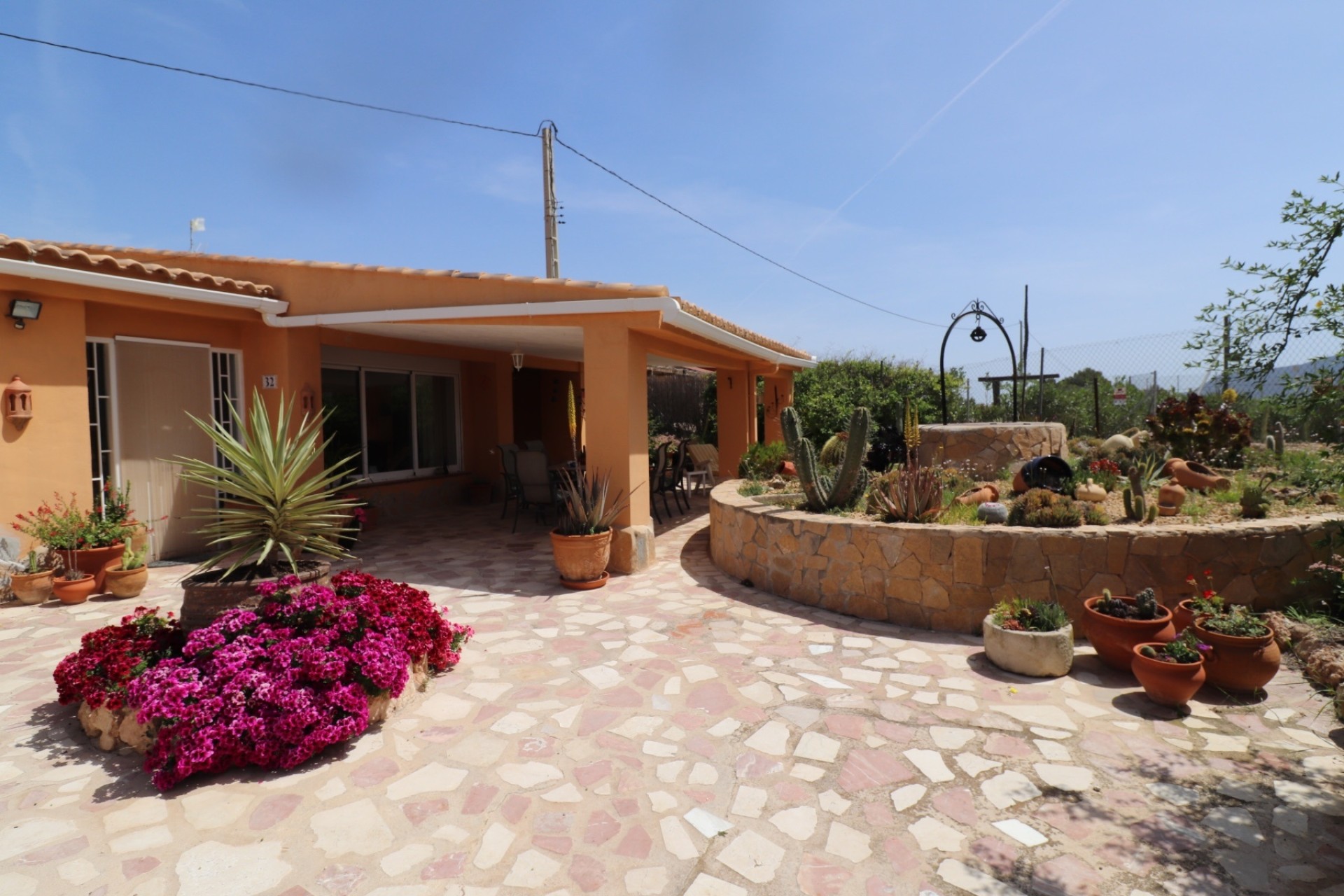 Revente - Finca / Propriété rurale -
Hondón de las Nieves - La Canalosa