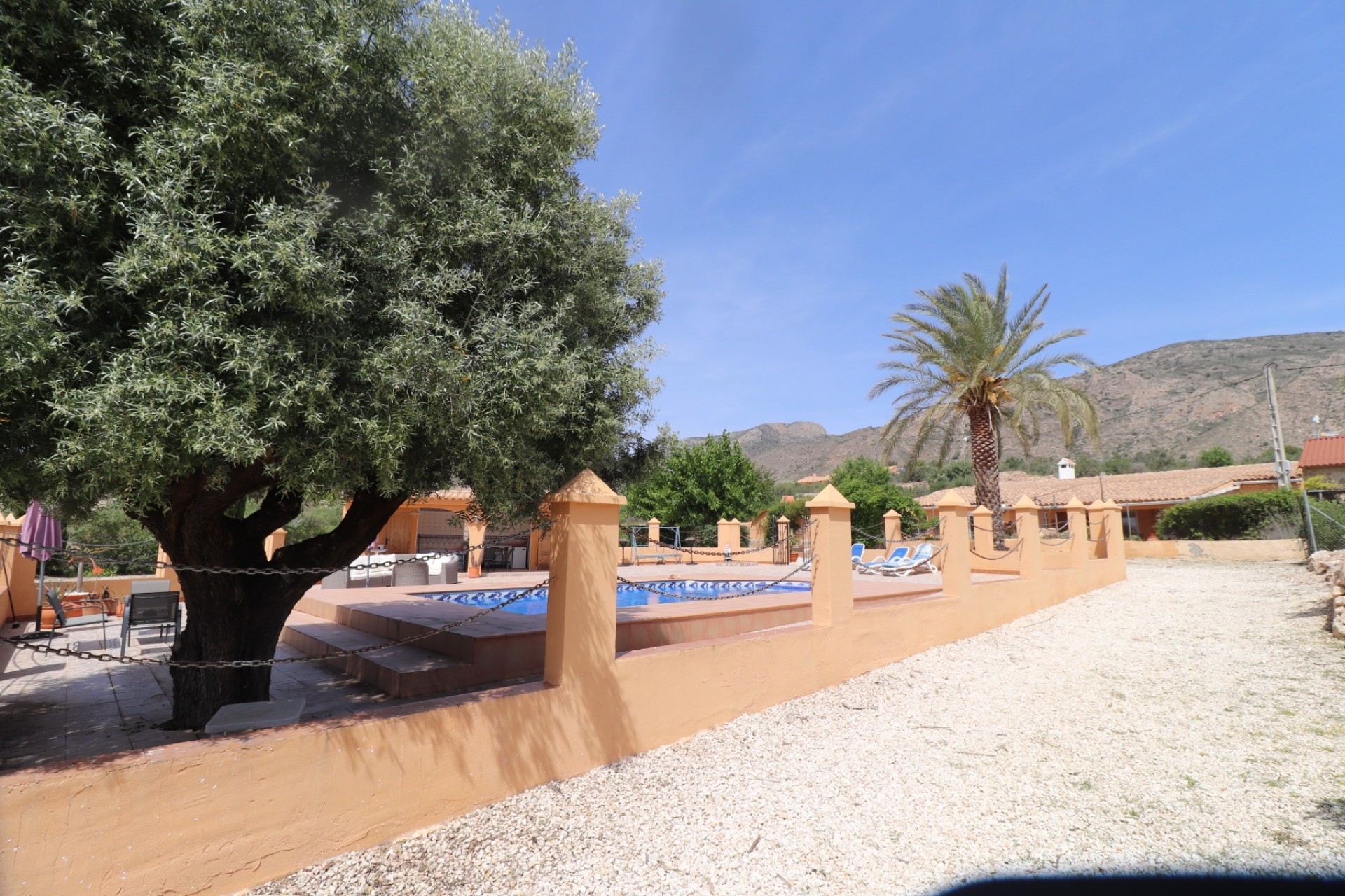 Revente - Finca / Propriété rurale -
Hondón de las Nieves - La Canalosa