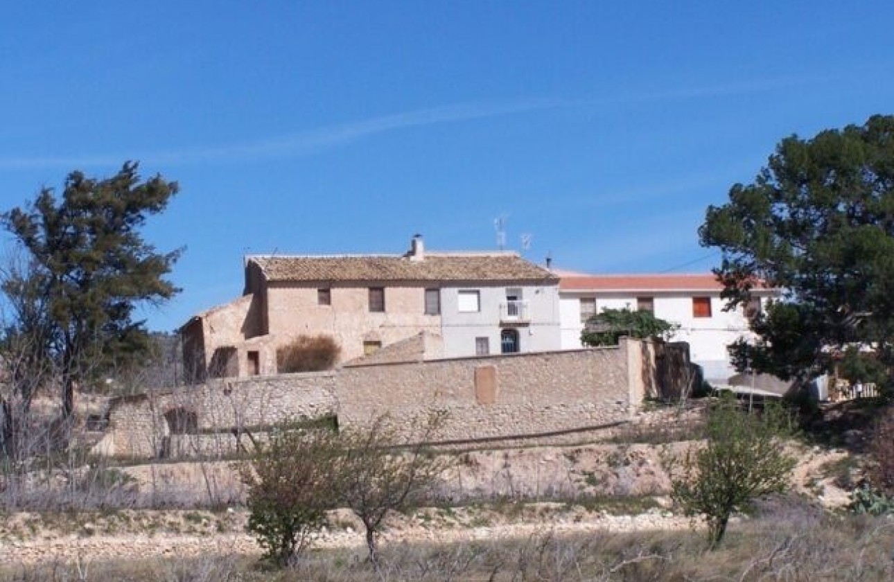 Revente - Finca / Propriété rurale -
La Romana