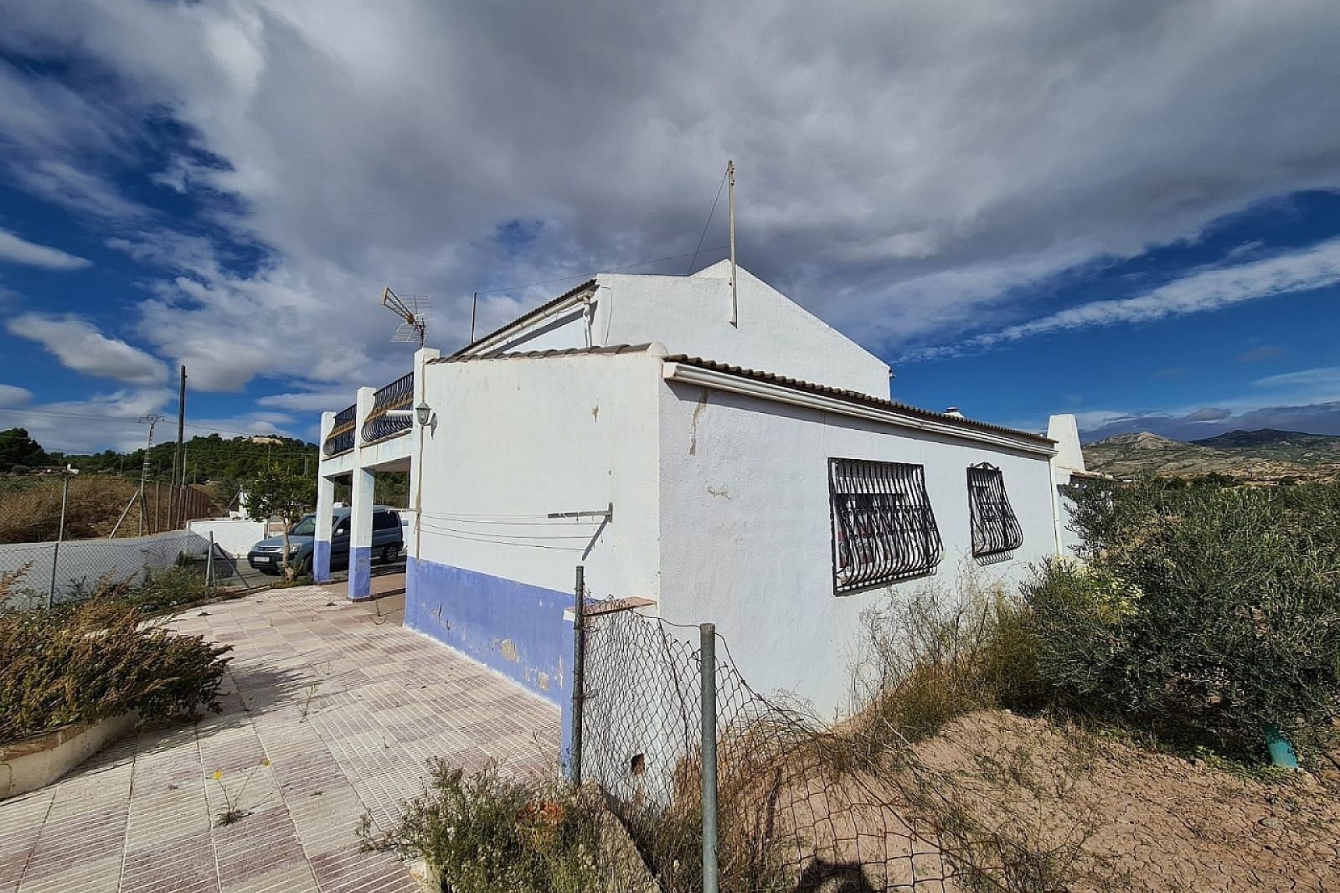 Revente - Finca Propriété rurale -
SAX