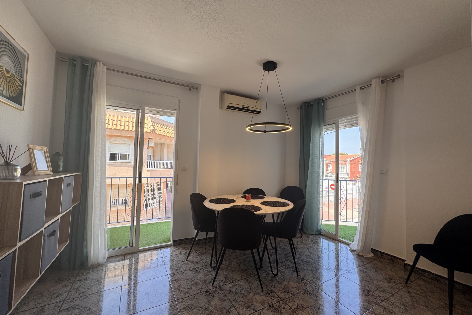 Revente - Finca / Propriété rurale -
Torrevieja