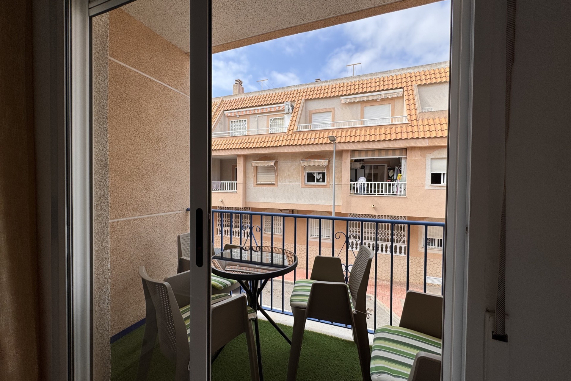 Revente - Finca / Propriété rurale -
Torrevieja