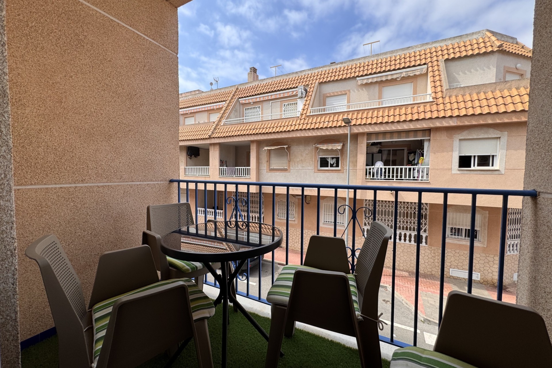 Revente - Finca / Propriété rurale -
Torrevieja