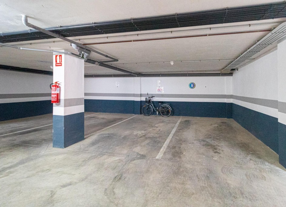 Revente - Garage -
Orihuela Costa - Agua Marina