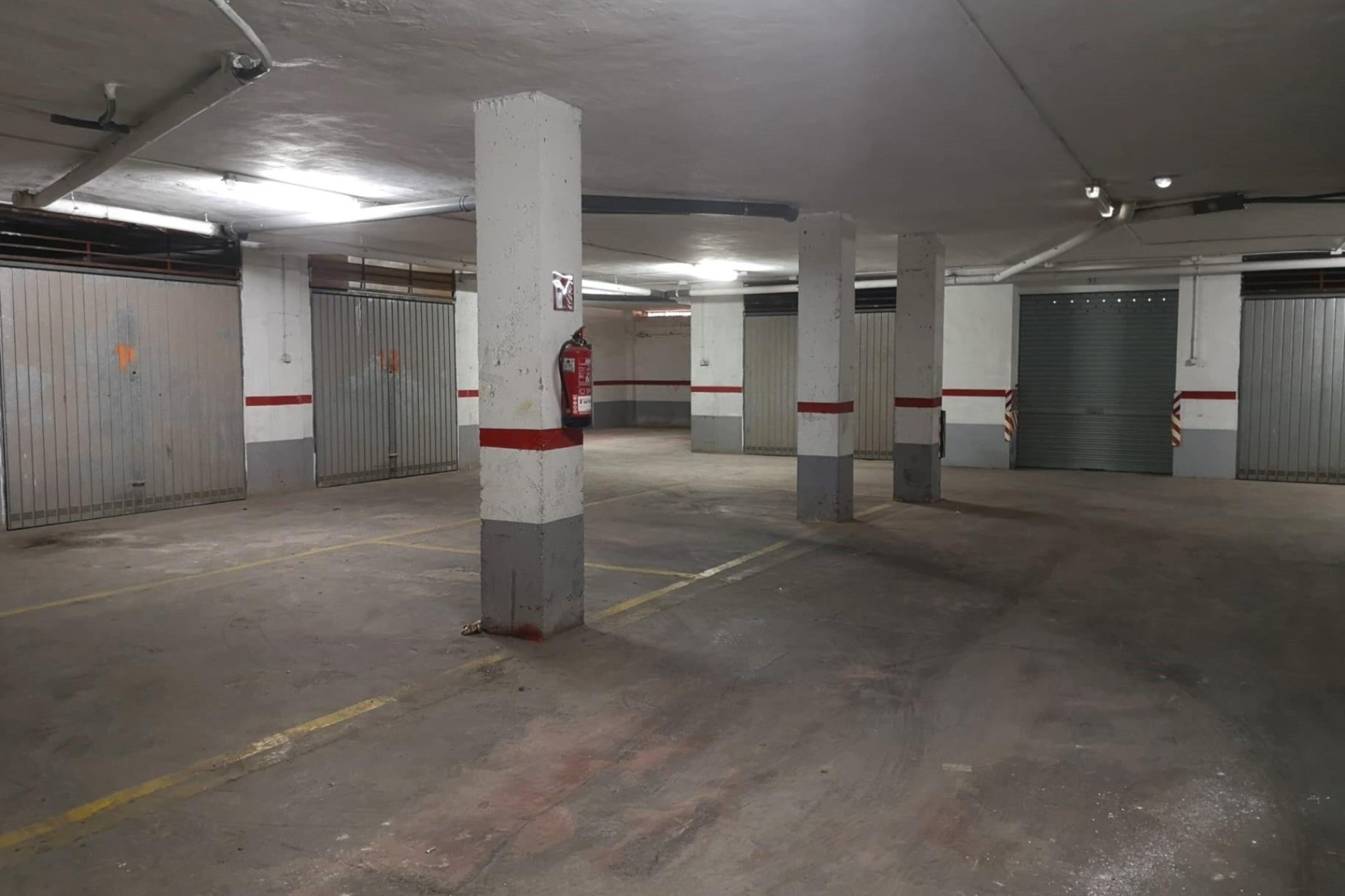 Revente - Garage -
Torrevieja - Playa de los Locos