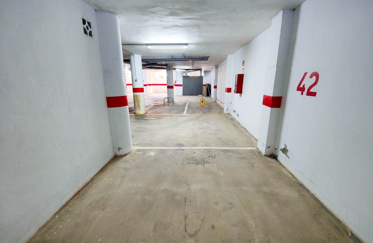 Revente - Garage -
Torrevieja - Playa del Cura
