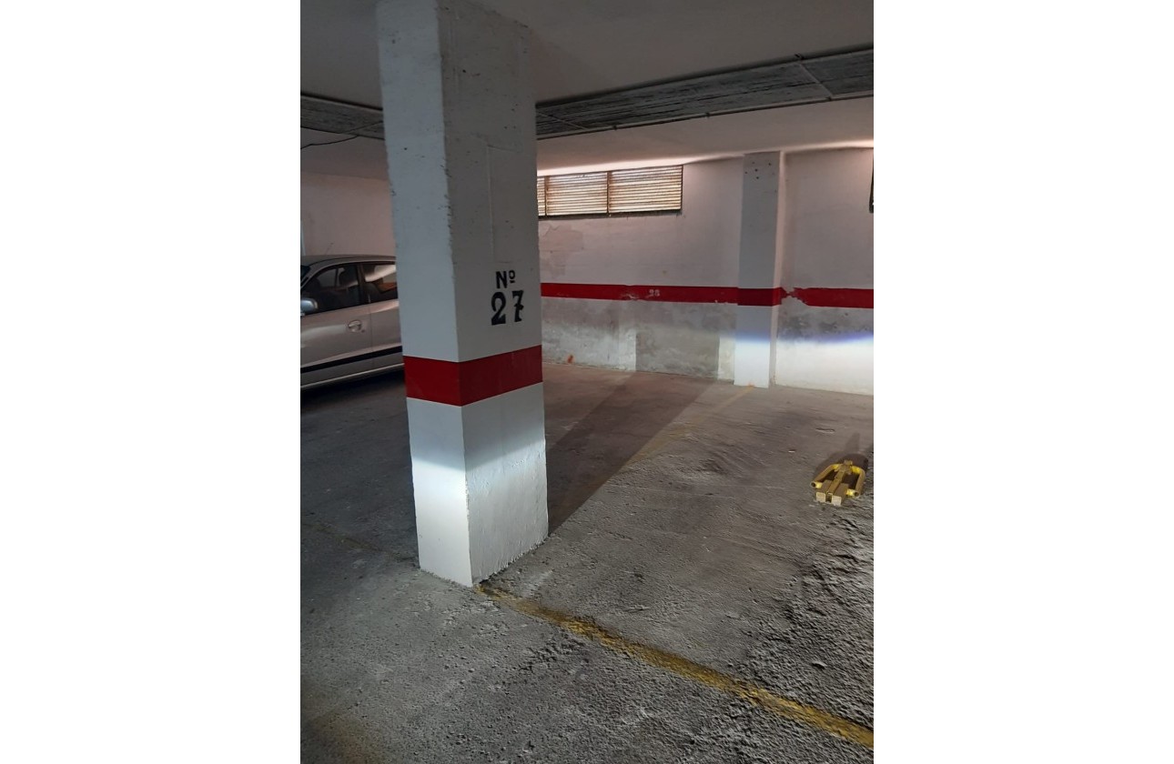 Revente - Garage -
Torrevieja