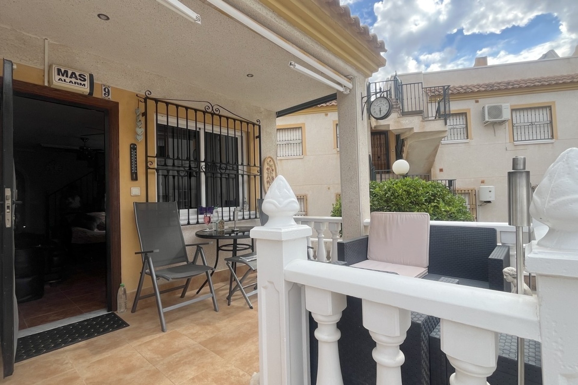 Revente - Maison de ville -
Algorfa