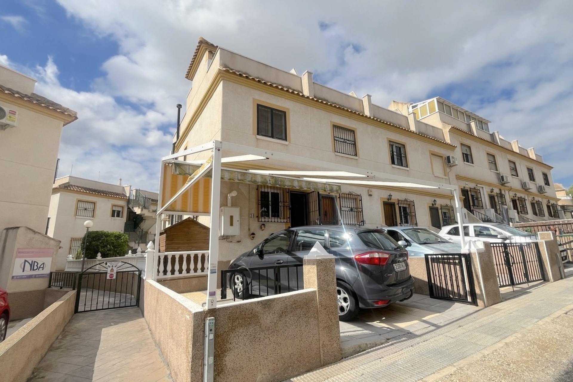 Revente - Maison de ville -
Algorfa
