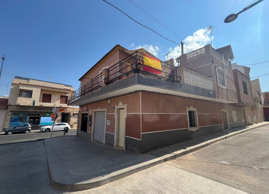 Revente - Maison de ville -
Algorfa