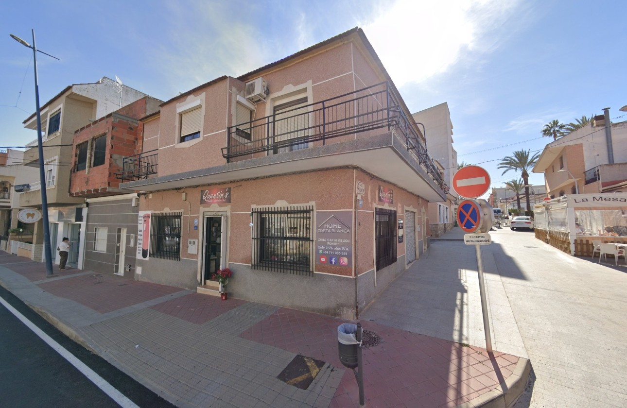Revente - Maison de ville -
Algorfa
