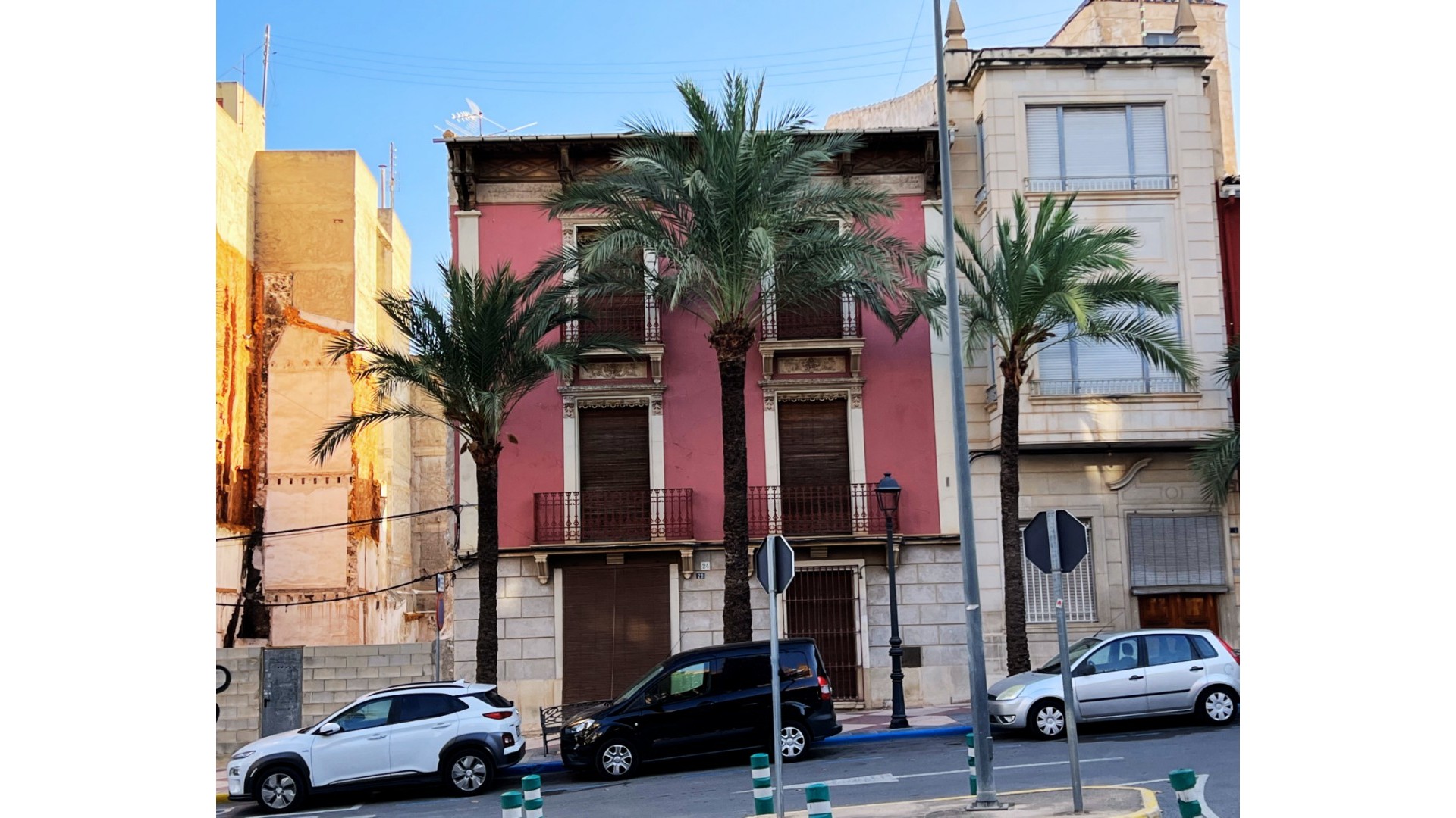 Revente - Maison de ville -
Aspe