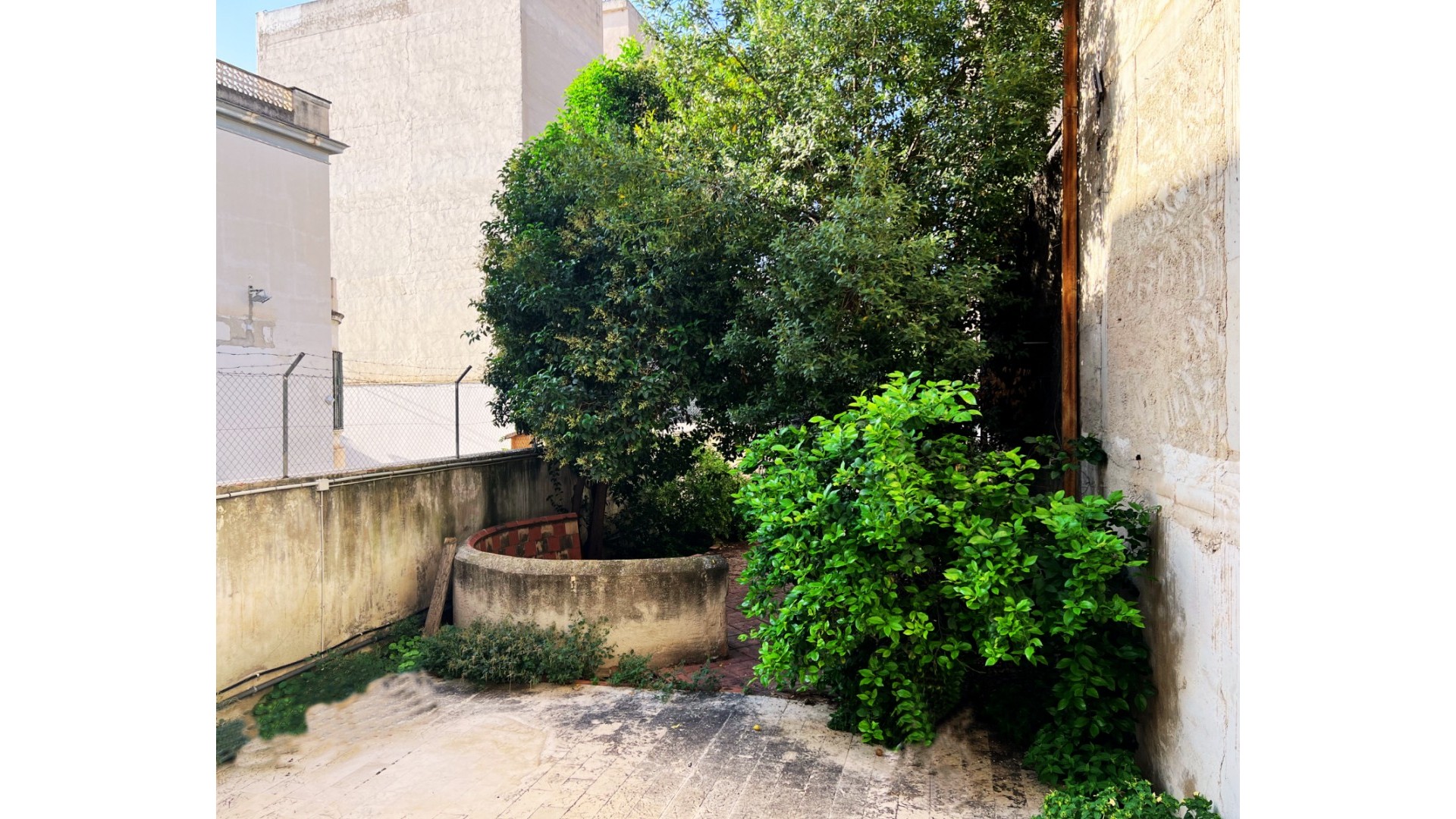 Revente - Maison de ville -
Aspe