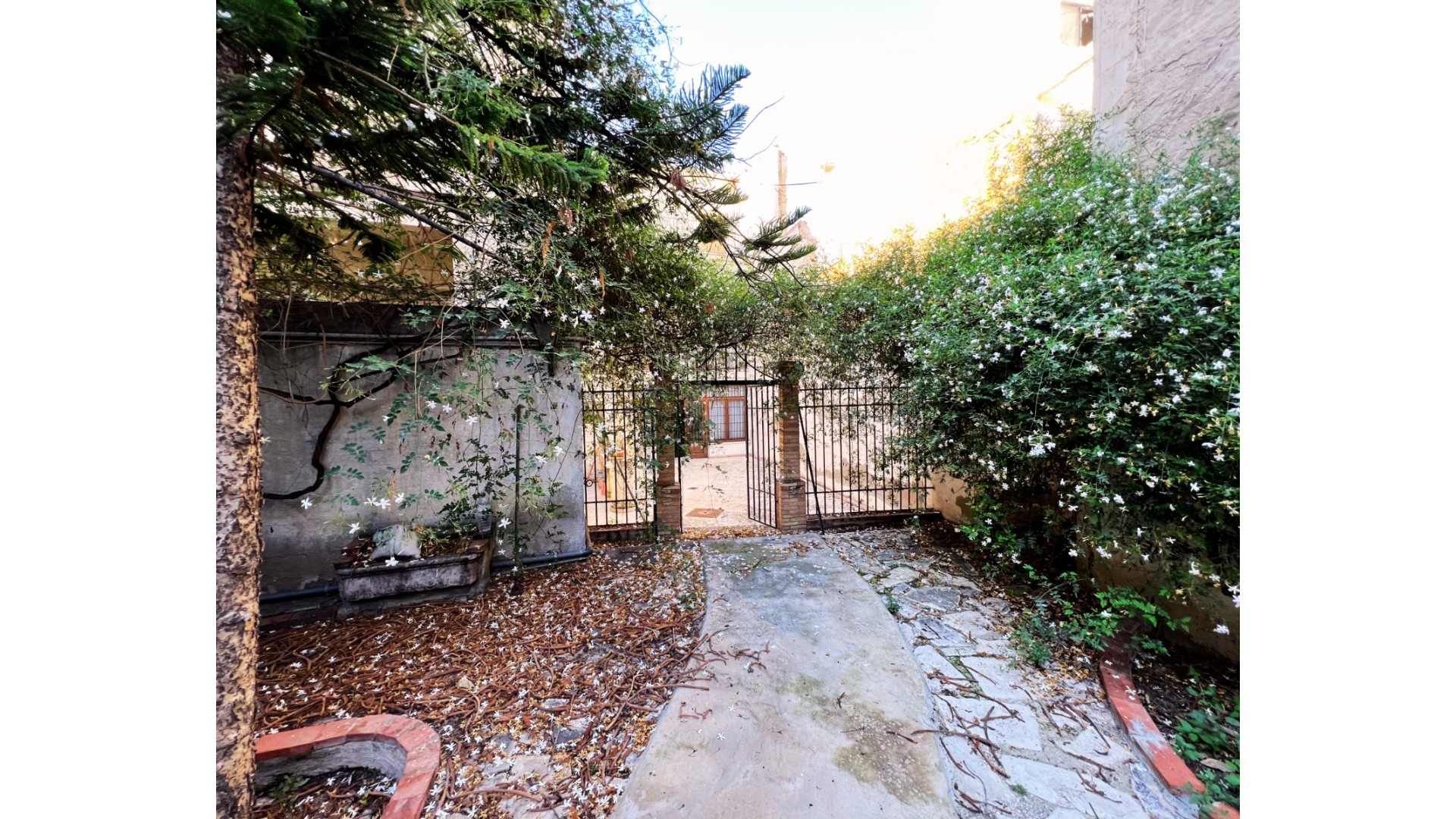 Revente - Maison de ville -
Aspe