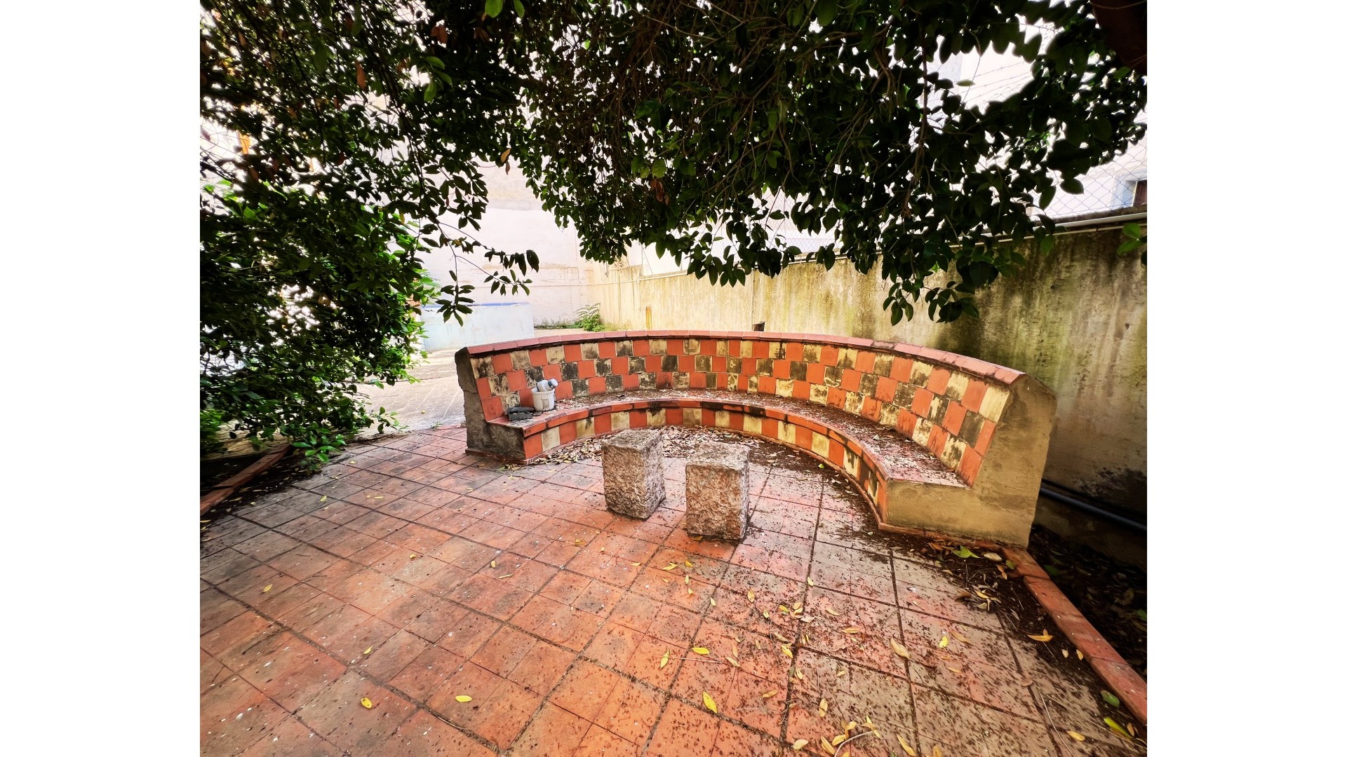 Revente - Maison de ville -
Aspe