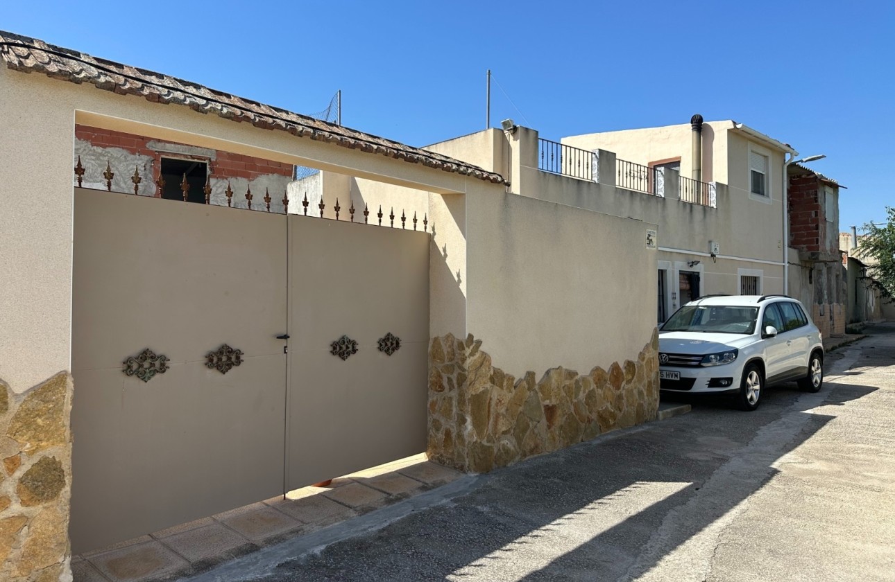 Revente - Maison de ville -
Benejúzar