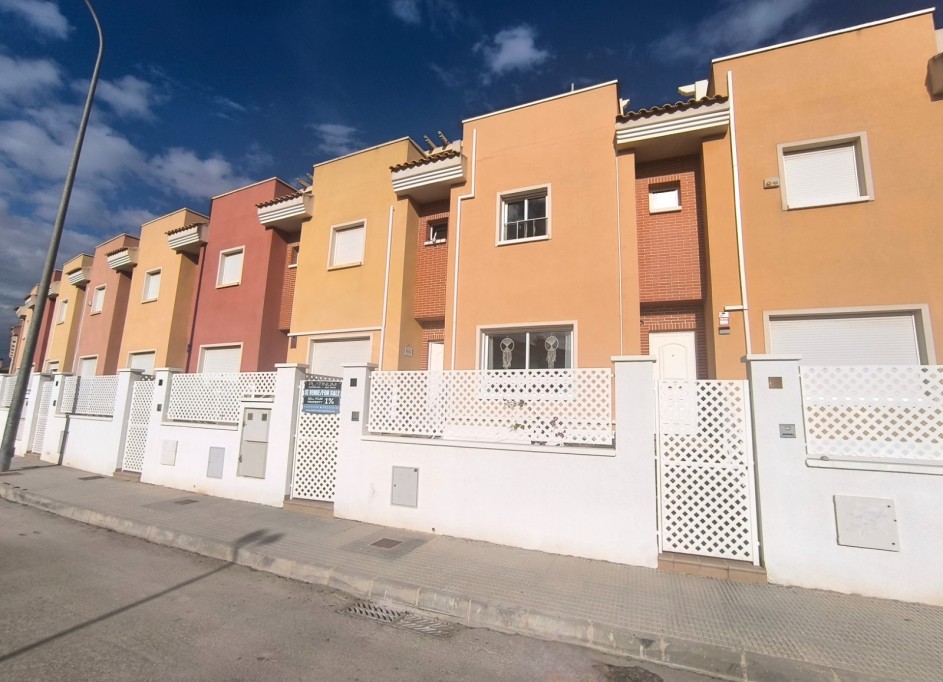 Revente - Maison de ville -
Bigastro