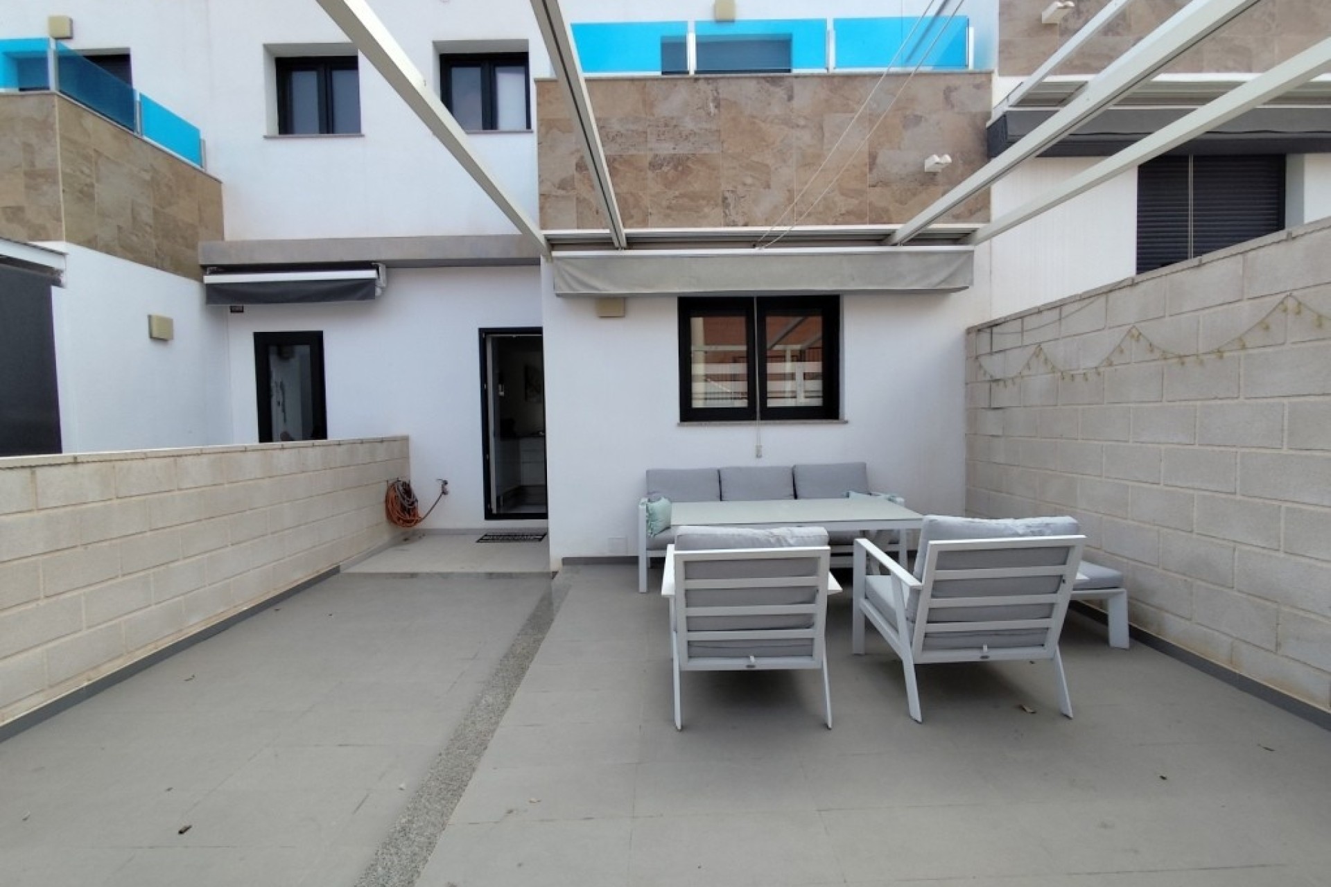 Revente - Maison de ville -
Bigastro