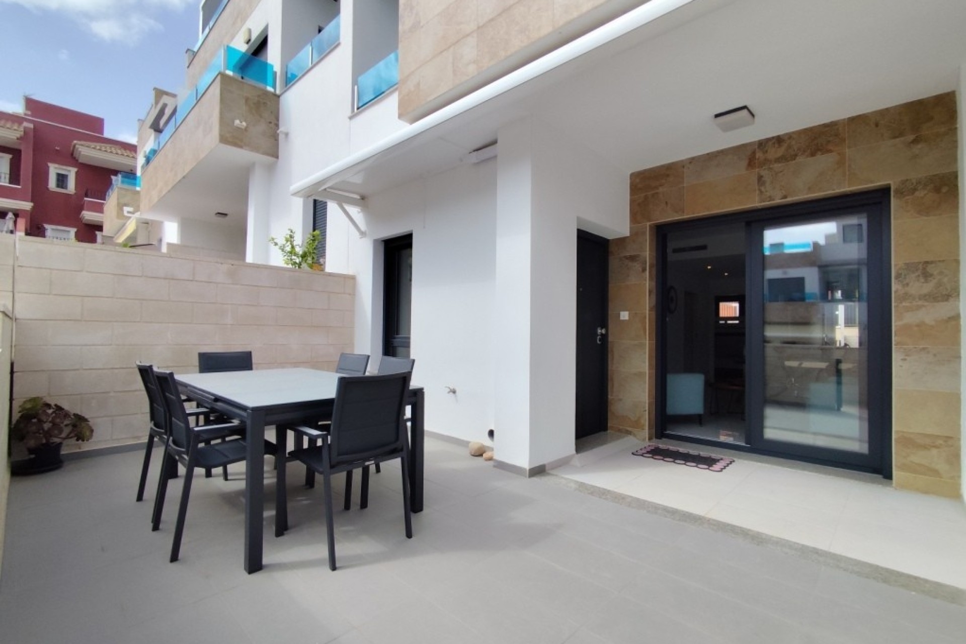 Revente - Maison de ville -
Bigastro