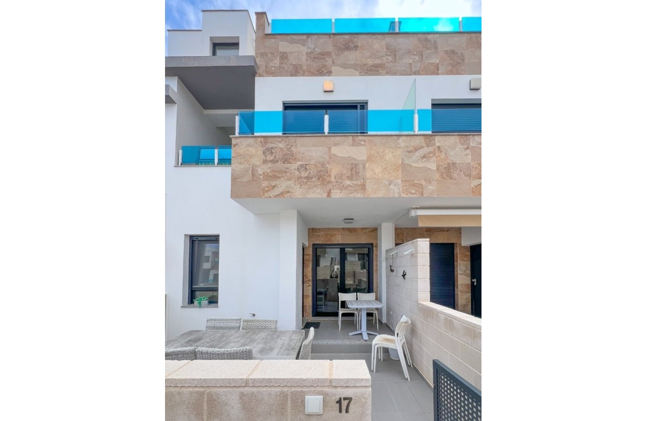 Revente - Maison de ville -
Bigastro