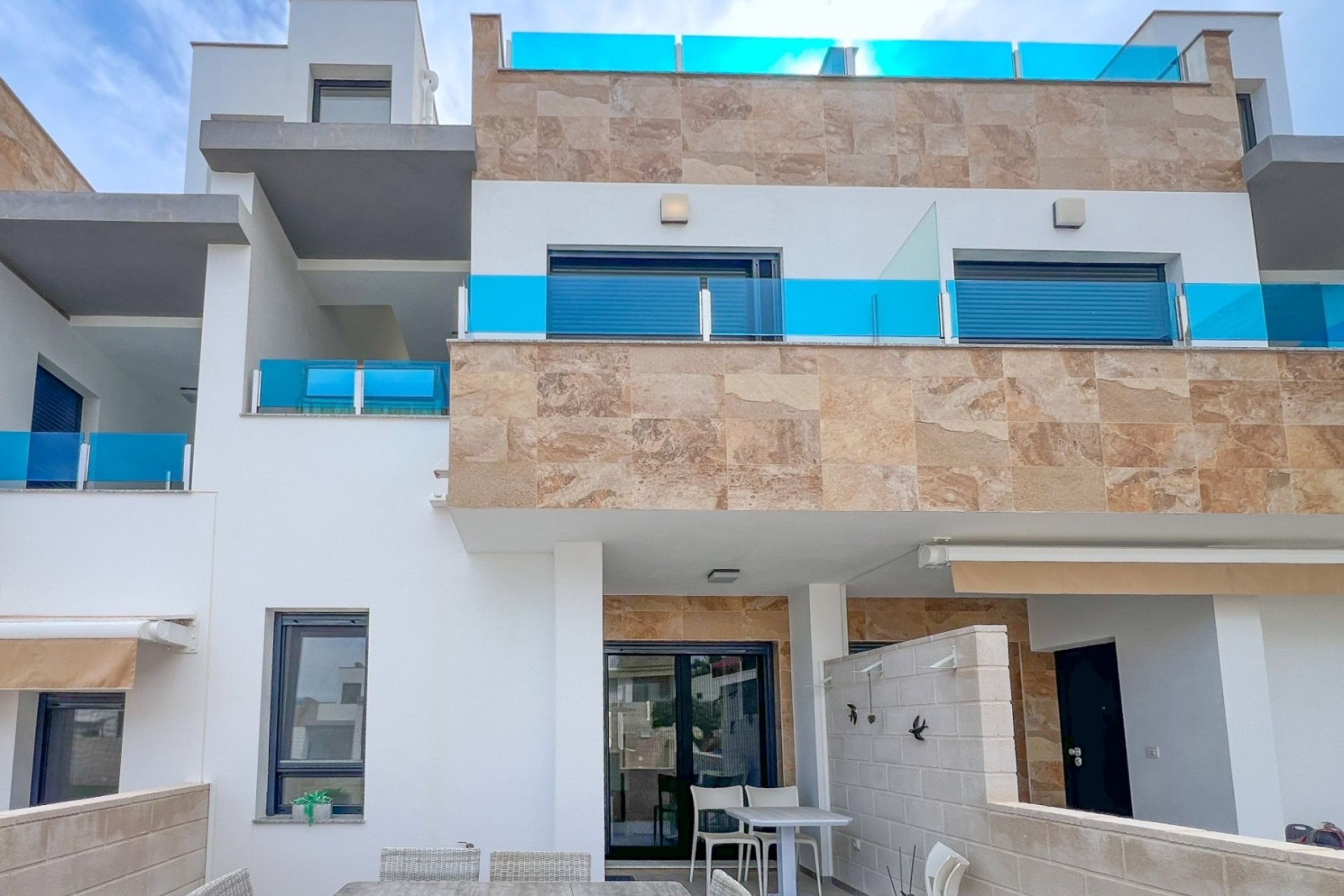 Revente - Maison de ville -
Bigastro