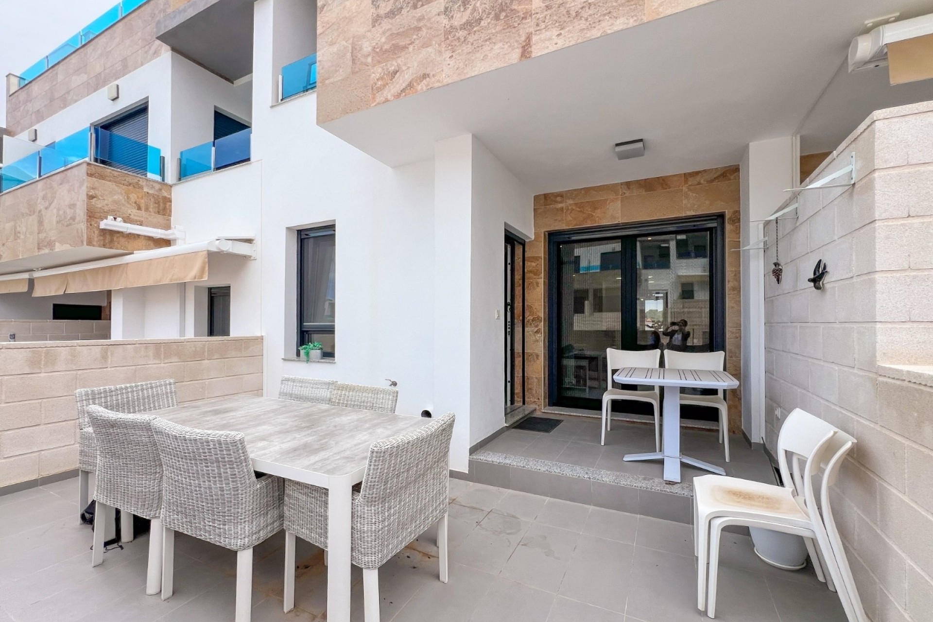 Revente - Maison de ville -
Bigastro