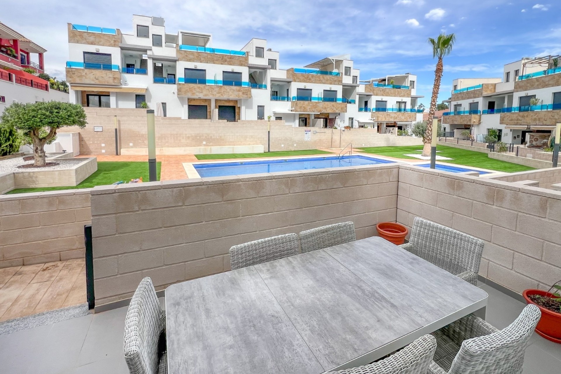 Revente - Maison de ville -
Bigastro