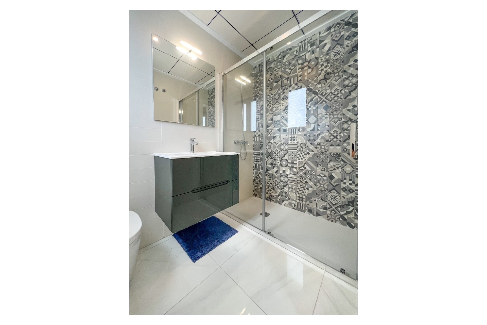 Revente - Maison de ville -
Bigastro