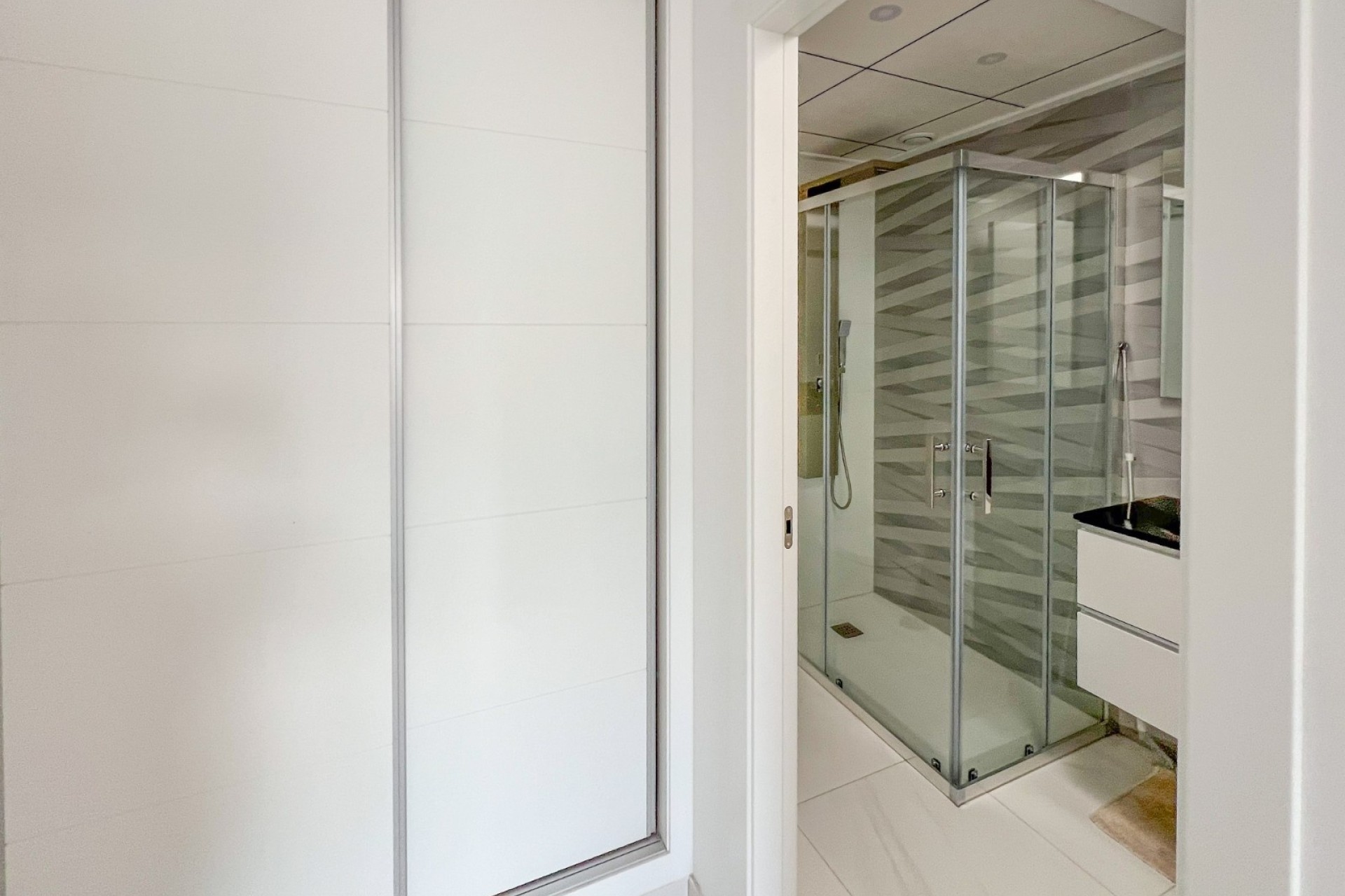 Revente - Maison de ville -
Bigastro