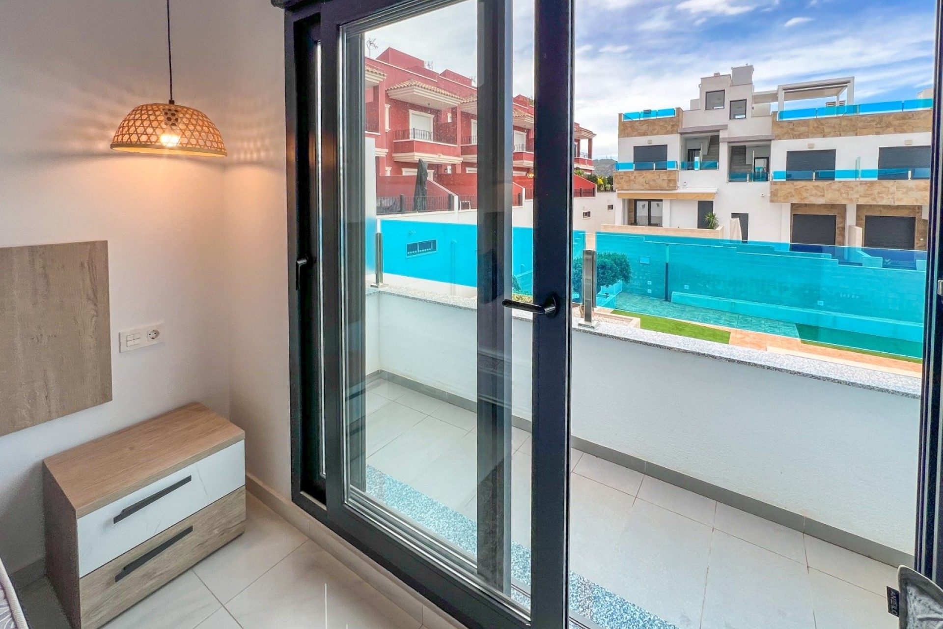 Revente - Maison de ville -
Bigastro