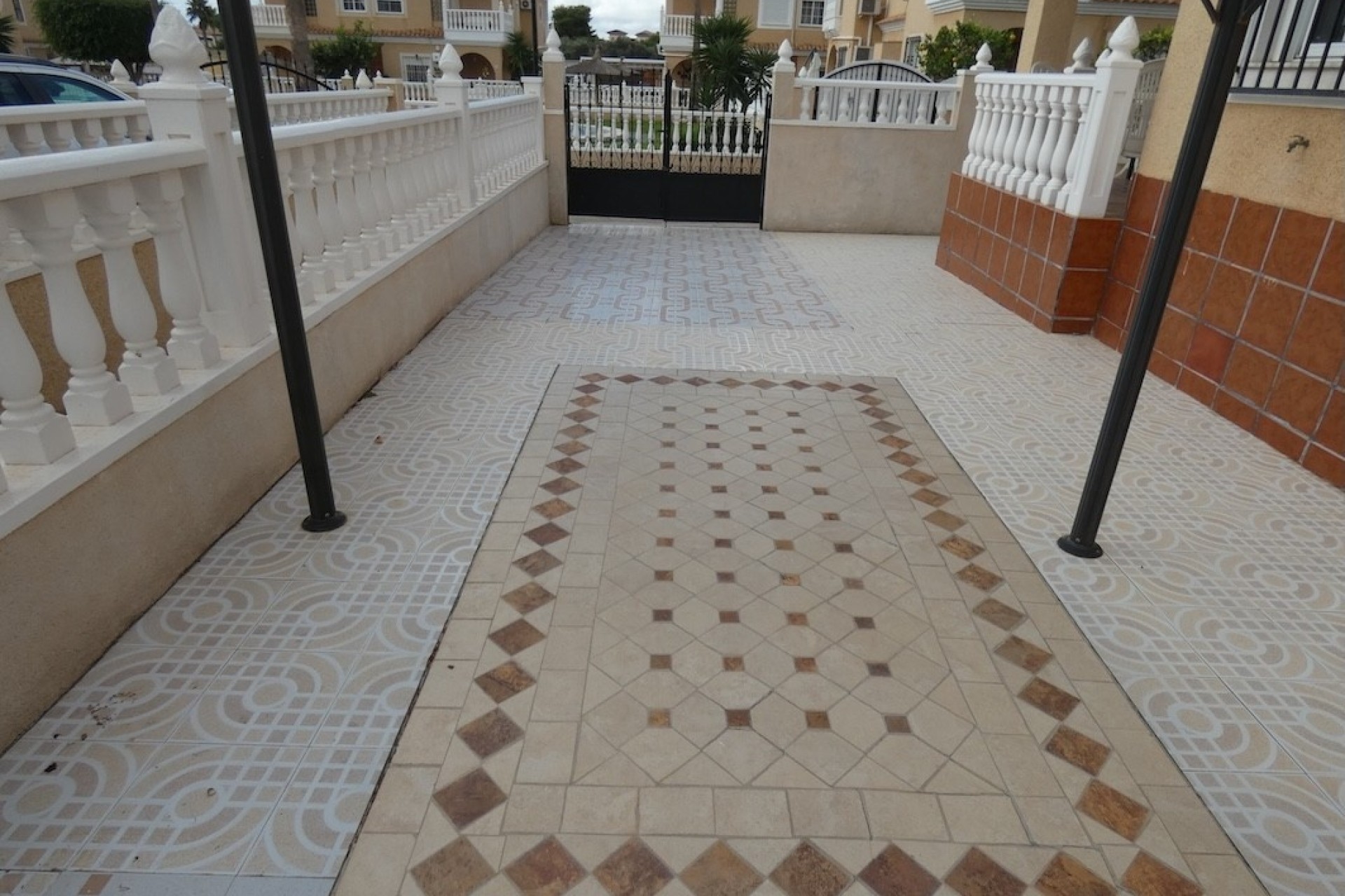 Revente - Maison de ville -
Cabo Roig