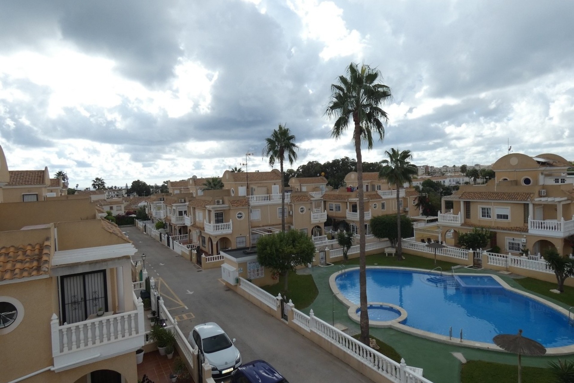 Revente - Maison de ville -
Cabo Roig