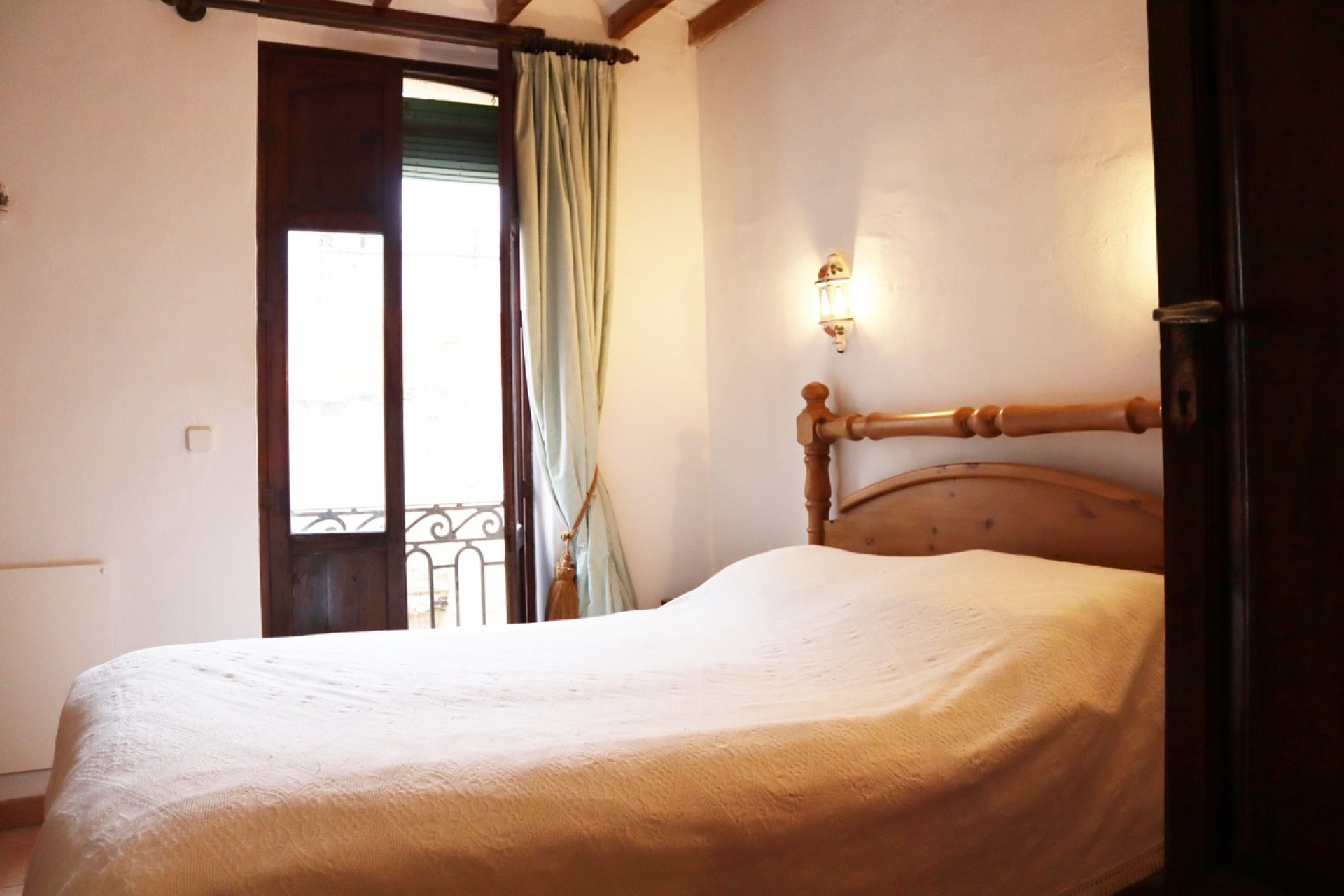 Revente - Maison de ville -
Castell de Castells - Inland