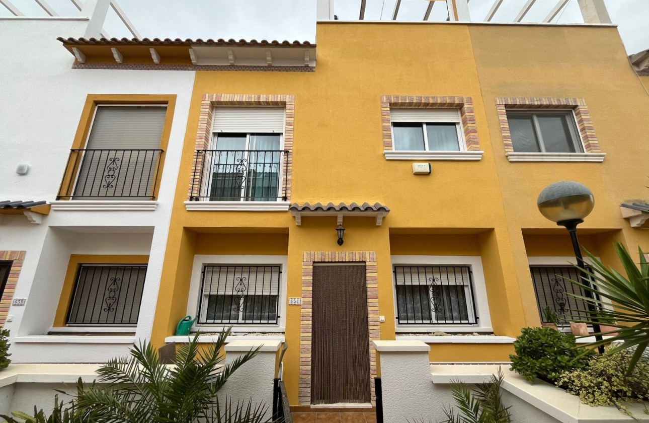 Revente - Maison de ville -
Catral