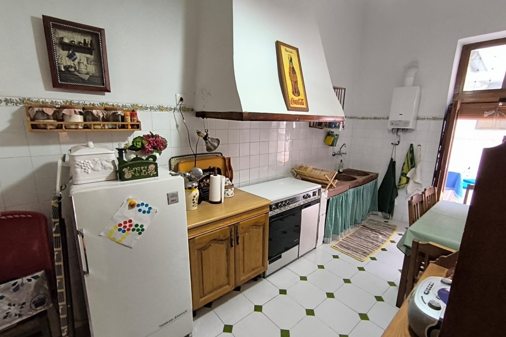 Revente - Maison de ville -
Caudete - Inland