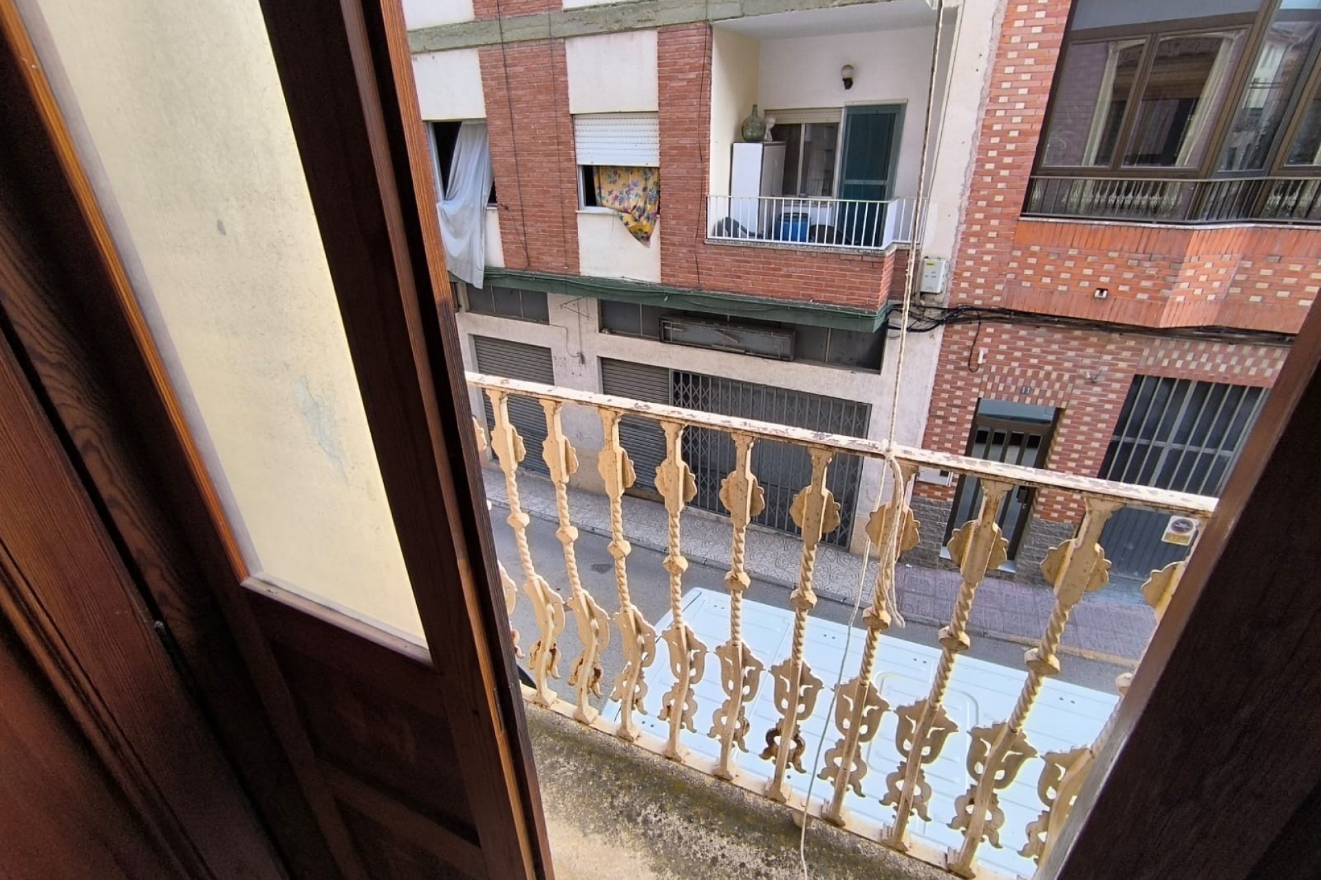 Revente - Maison de ville -
Caudete - Inland