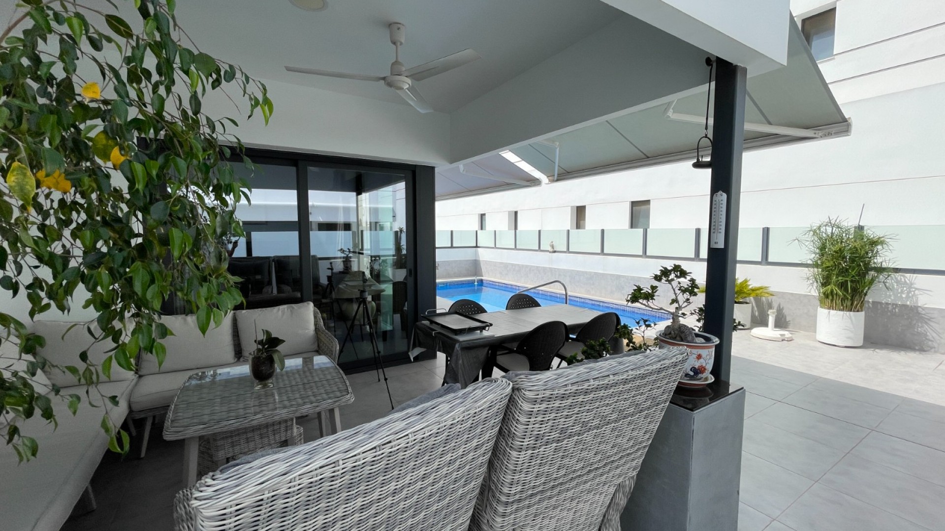 Revente - Maison de ville -
Daya Nueva