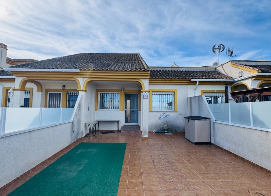 Revente - Maison de ville -
Daya Nueva