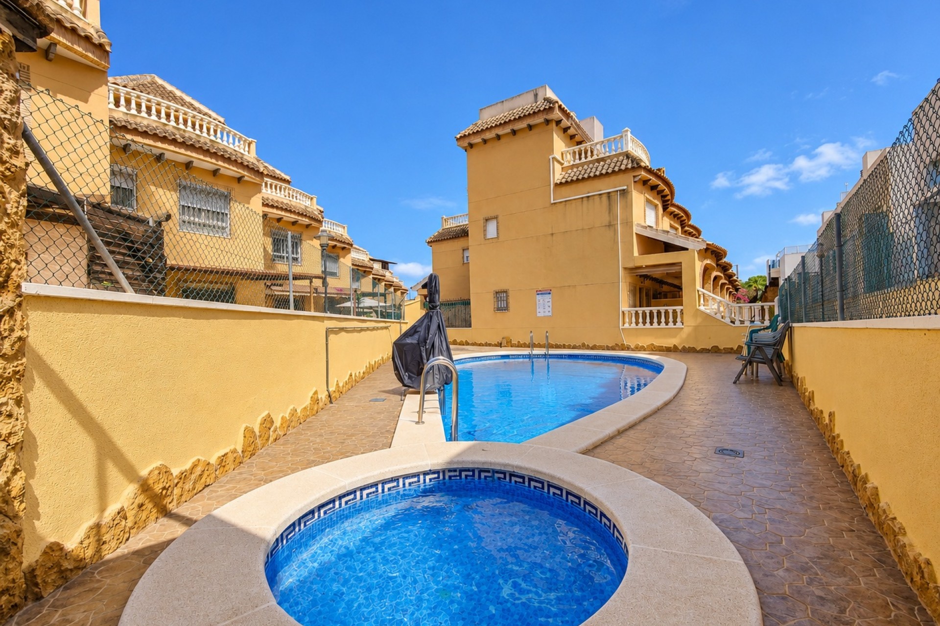 Revente - Maison de ville -
Guardamar del Segura - Center - El Raso