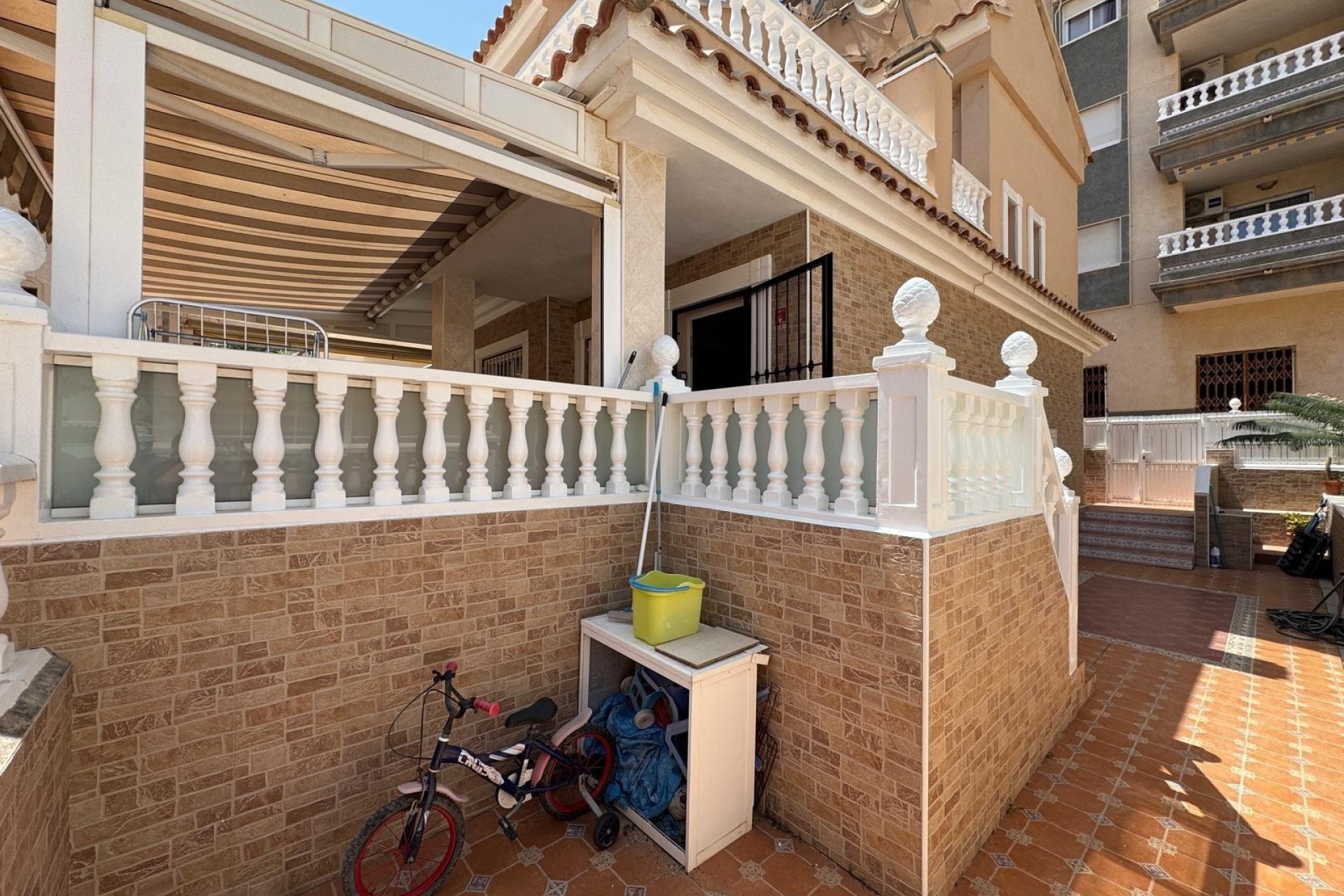 Revente - Maison de ville -
Guardamar del Segura - Urbanizaciones