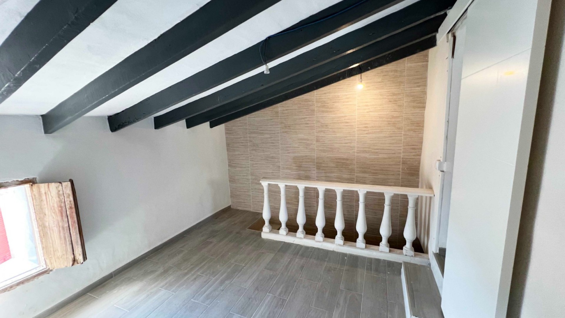 Revente - Maison de ville -
Hondón de los Fráiles