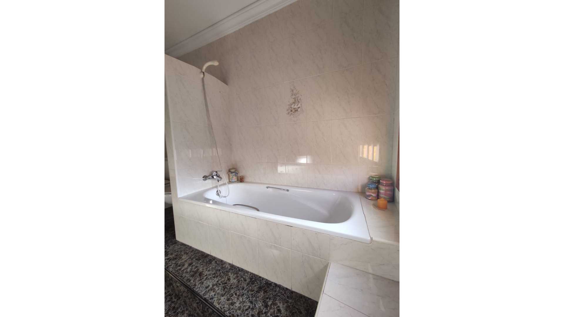 Revente - Maison de ville -
Hondón de los Fráiles