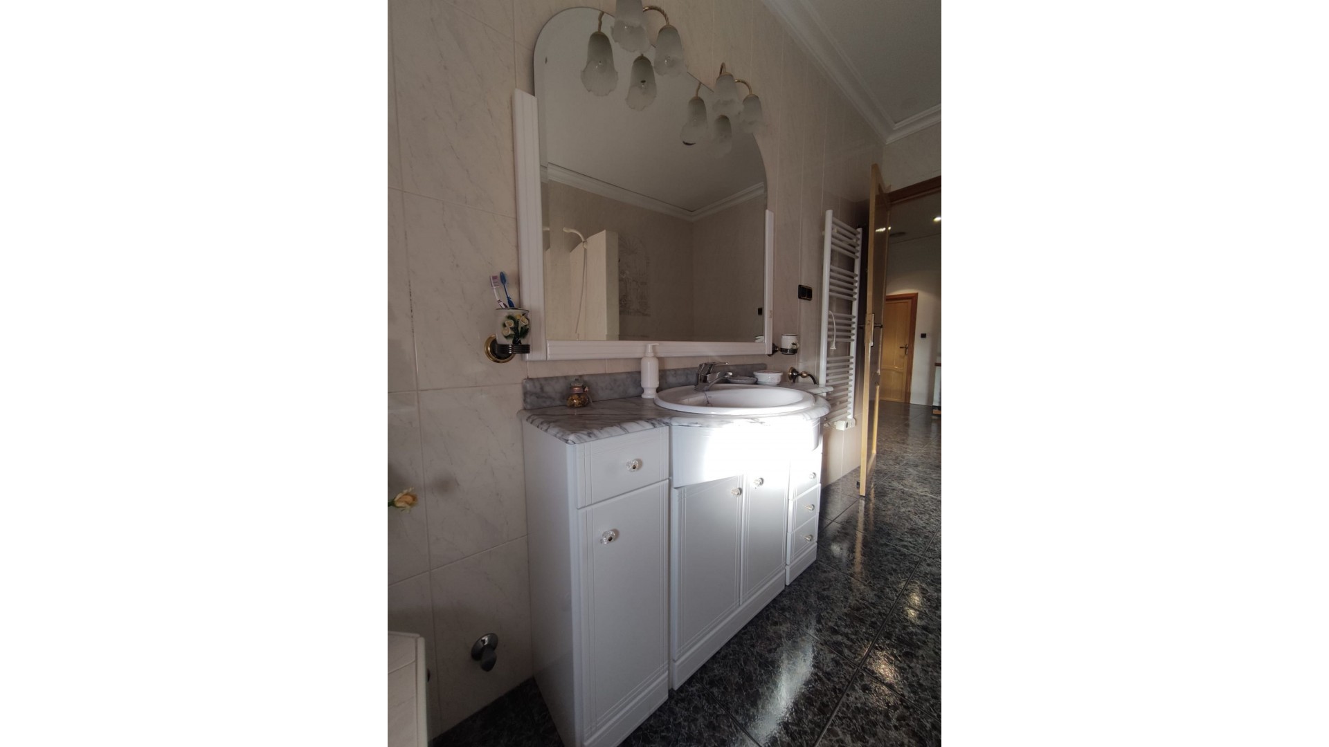 Revente - Maison de ville -
Hondón de los Fráiles